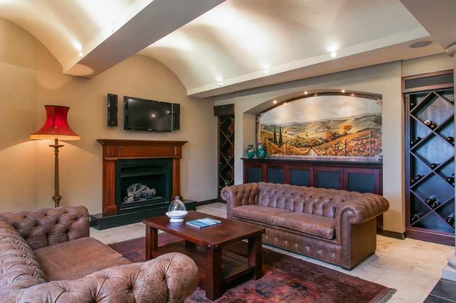 5 Bedroom Property for Sale in Pezula Golf Estate Western Cape